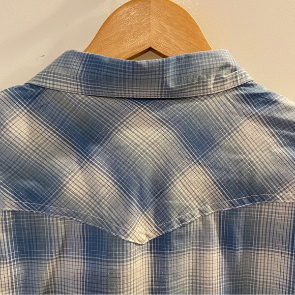 NWT Wrangler Blue/White Women's Long Sleeve Western Shirt, XXL - Picture 8 of 9